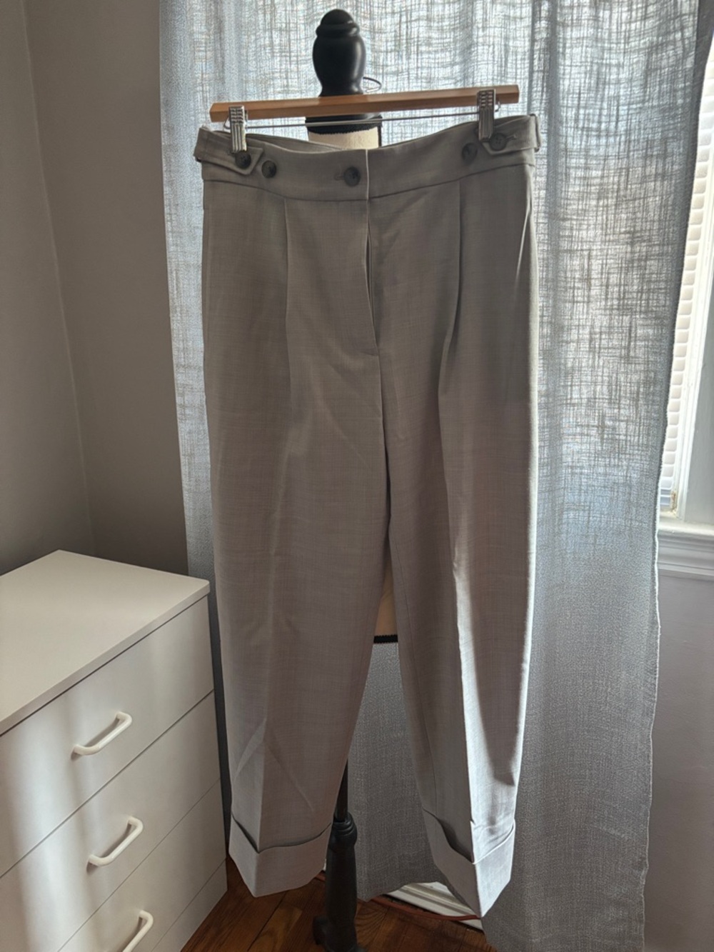 Club Monaco Light Gray Pleated Trousers
